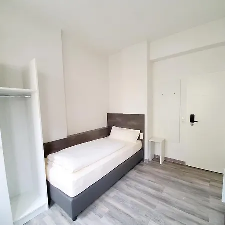Zimmervermietung Sanderstrasse Lejlighed